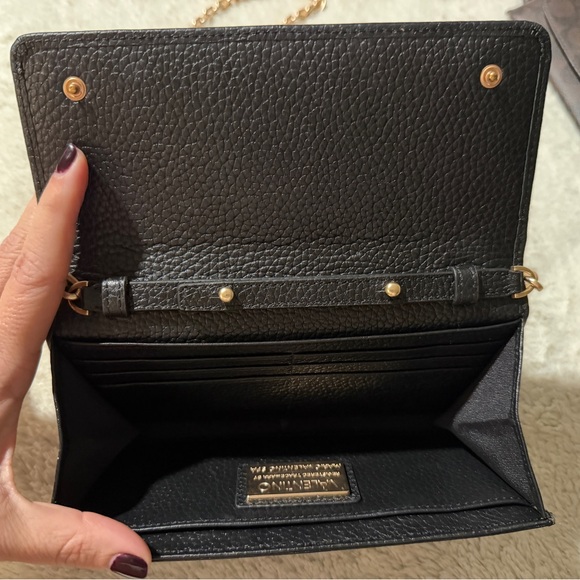 Valentino Garavani Black Leather Clutch with Gold Chain - Picture 4 of 6